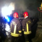 AVELLA. Ecco le foto dellincendio di questa notte.