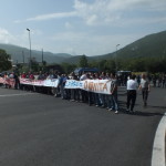 BAIANO. Guarda le foto della manifestazione dei Forestali che occupano il casello autostradale. Gallery