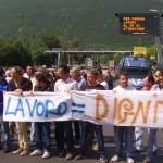 BAIANO. Guarda le foto della manifestazione dei Forestali che occupano il casello autostradale. Gallery
