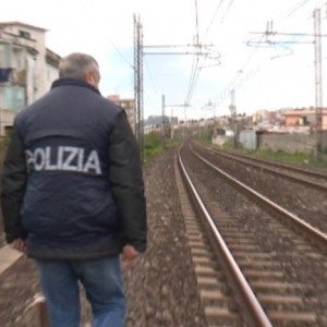 treno-binario-polizia-300x300