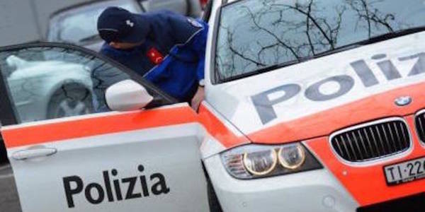 polizia-svizzera-493596_610x431-600x300