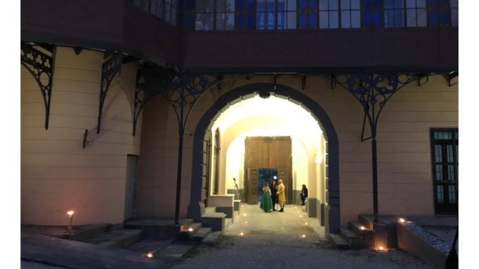 palazzo caravita sirignano