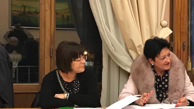 24099759_1635054456537419_1858411867_n