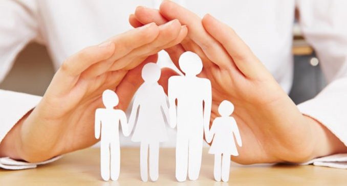 La-casa-e-la-famiglia-fattore-di-protezione-o-di-disamore-3-680x365