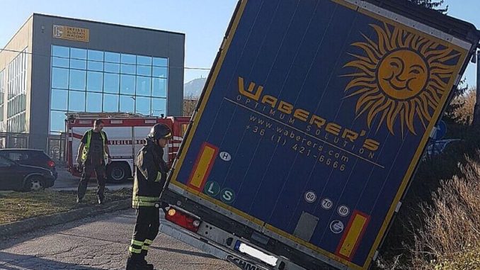 24740805_1643469812362550_1940258651_n