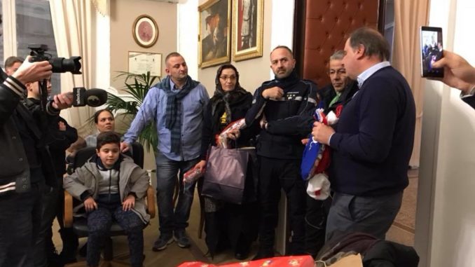 26231419_871219619712330_28511832862149938_n