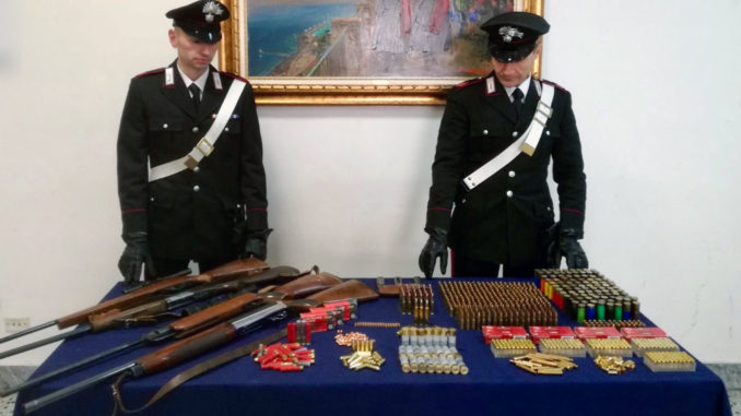 21.02.2018 - armi e munizioni torre annunziata