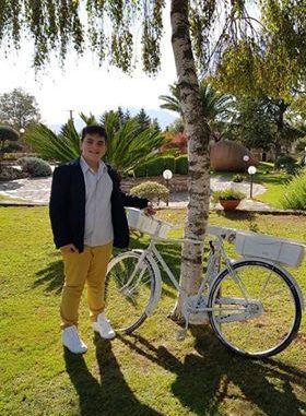 29187115_888176624702459_6196926187881627648_n