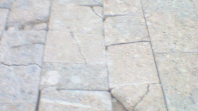 Flumeri sagrato della chiesa S. Maria Assunta