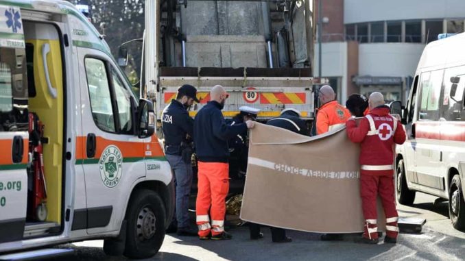 StefanoGuidi_PedoneCamionRifiutiTorino03-2