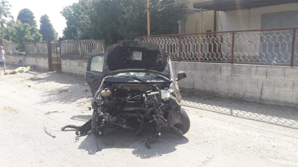 Tragico incidente stradale nel Beneventano, perde la vita una 15enne, 3 ...
