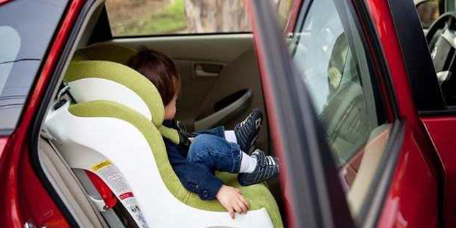 sensori anti abbandono bambini auto_15105053