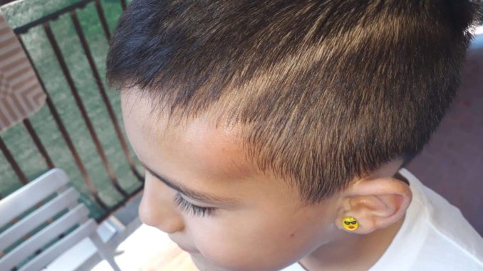 22F042DA-2252-4D87-A8E2-66C308198DEE