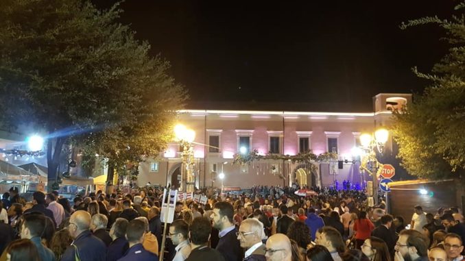 43877836_10213025199728615_3161972506911309824_n