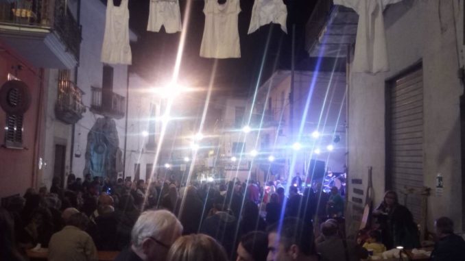 44104991_280117462699272_8238008412034564096_n