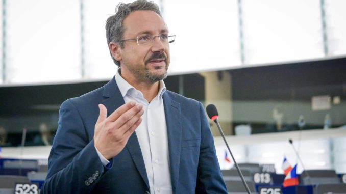 44166149_2134891743495451_8505037953439891456_n