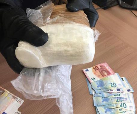 Droga: madre e figlio arrestati a Roma