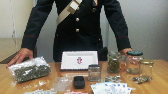 DROGA OTTAVIANO NASCONDIGLIO AMBULANTE