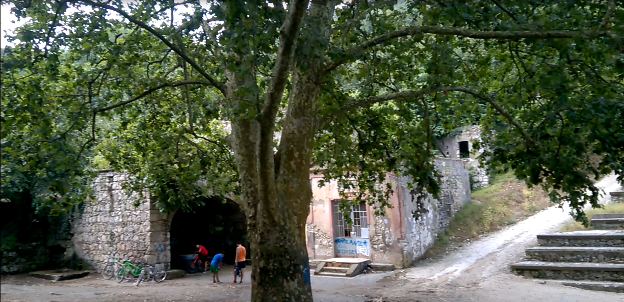 Mercoledì in Albis: Fontana Vecchia, dove torna un popolo Mercoledì in Albis: Fontana Vecchia, dove torna un popolo
