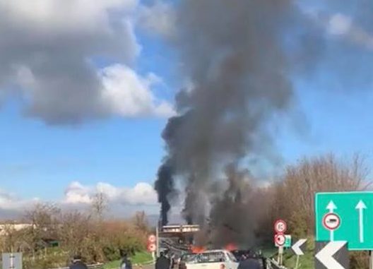 47574639_336798967109793_2594758913685454848_n