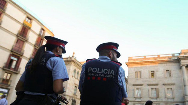polizia-spagna-625x350