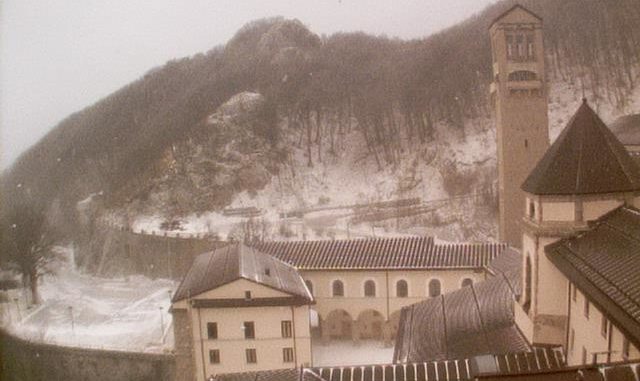 monteverginepiazzale