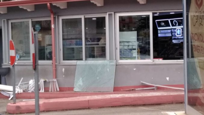 54401915_396476841085408_1407532212500299776_n