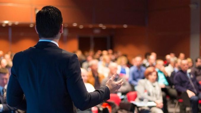 parlare-pubblico-1140x536 (1)