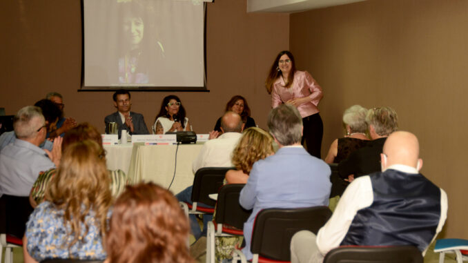 045B16B7-34F0-4025-BF65-531F8254EB91