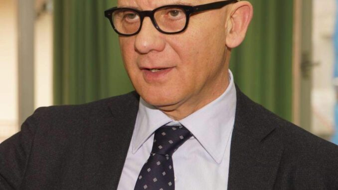 32F584B5-3E6B-46E6-B43C-683D9237C2B0