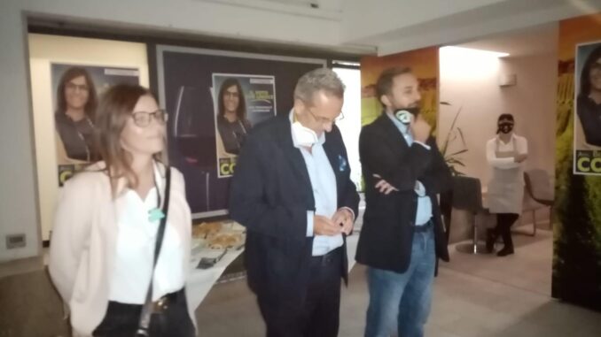 A9B9222A-9CFF-4C46-B1C1-F21422F79AD1