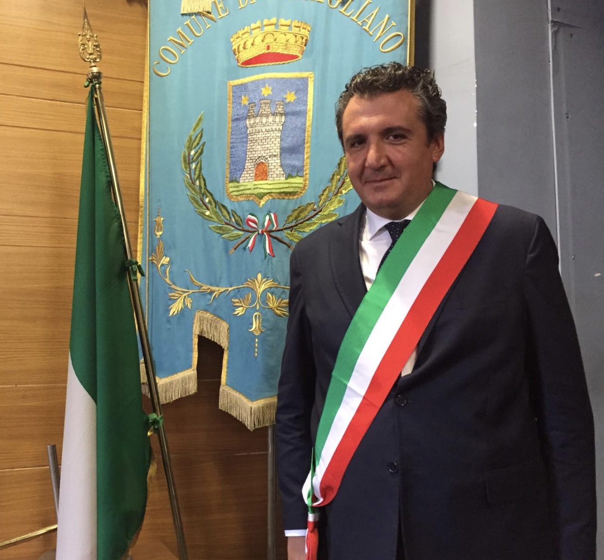 Marigliano, si insedia il sindaco Peppe Jossa: “Al lavoro per tutelare la  salute dei miei concittadini” -