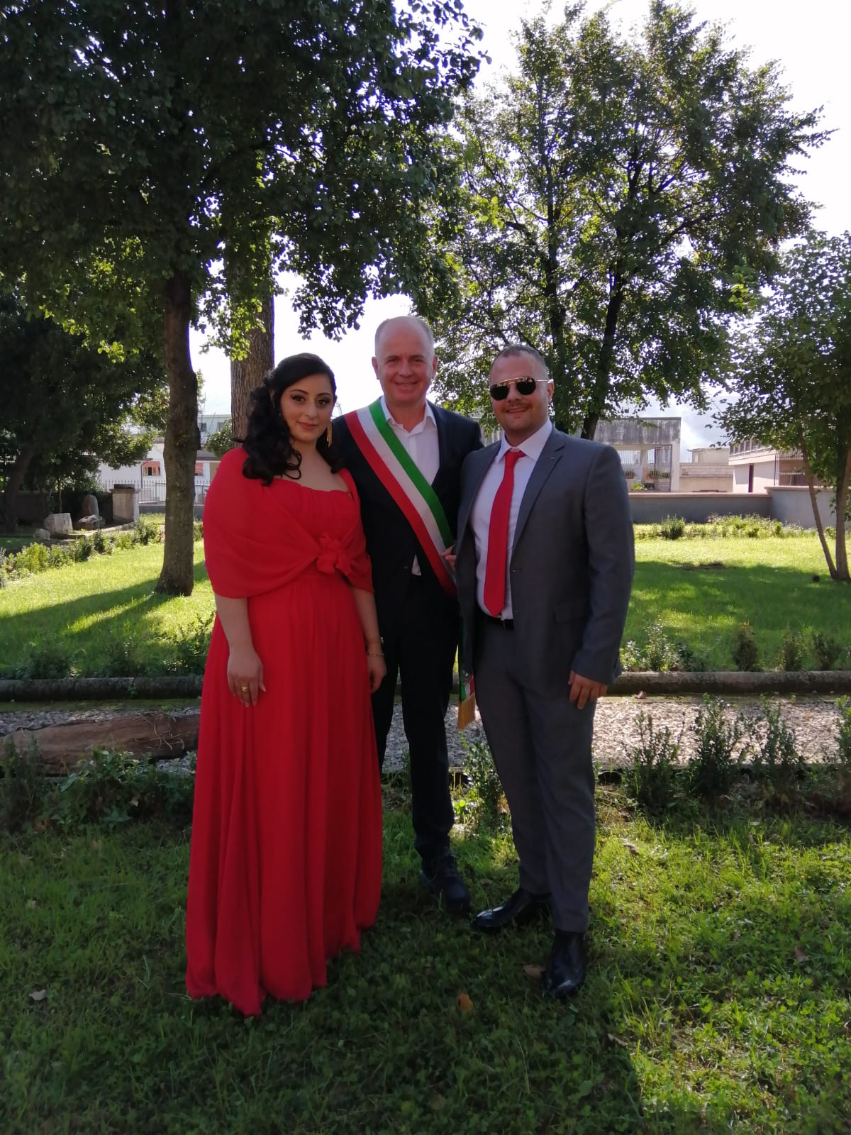 100 DI QUESTI GIORNI. Avella, Promessa di Matrimonio per Matteo Miele e  Anna Strocchia -