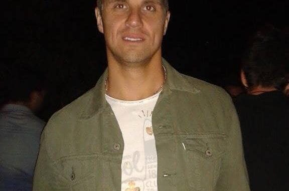 BF3FDFE2-FC5E-4B90-89DD-3476D2FAE704