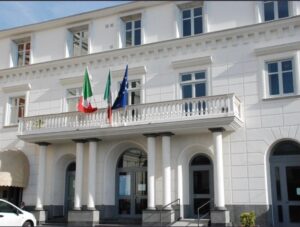 Premio Galante Colucci   Pio Stefanelli, VII edizione. 7 marzo, presentazione ufficiale al Piano sociale di zona  Mugnano del Cardinale accoglie la kermesse dei  Mai d’Argento, edizione 2025 26