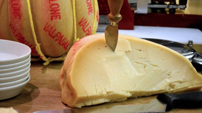 provolone_Valpadana_2