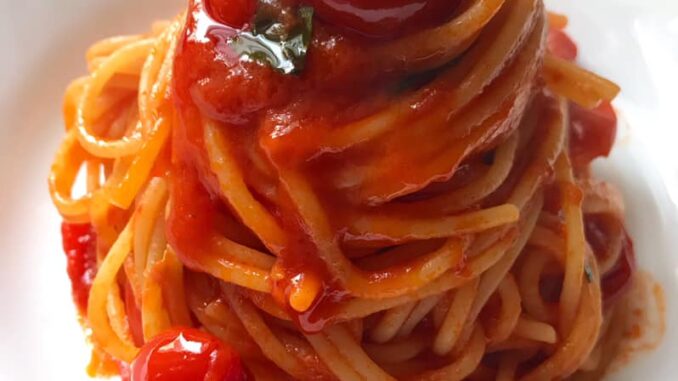 spaghetti al pomodoro