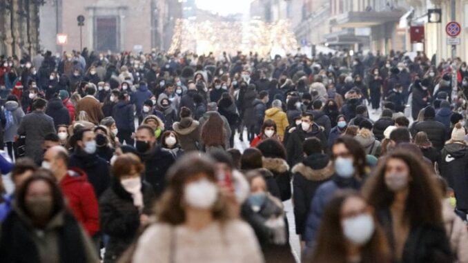 affollamenti nelle vie dello shopping