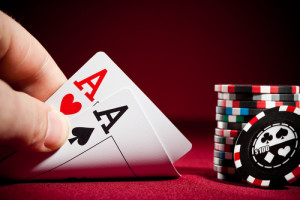 poker-online-300x200