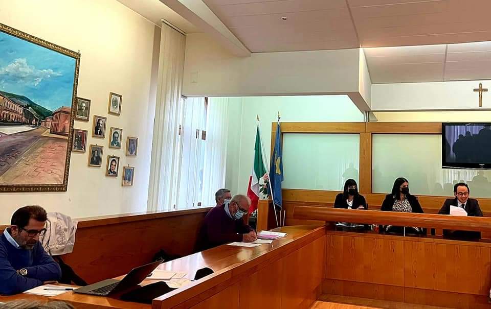 Forino (Av).  Giuramento della nuova Amministrazione Comunale targata Olivieri.
