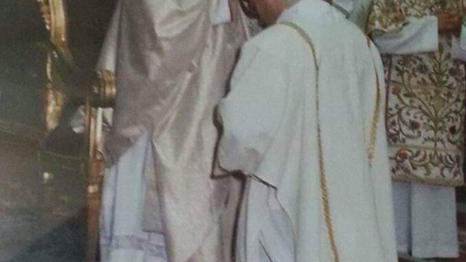 141E0D9E-A8FC-4C17-B02E-72F916F901F9