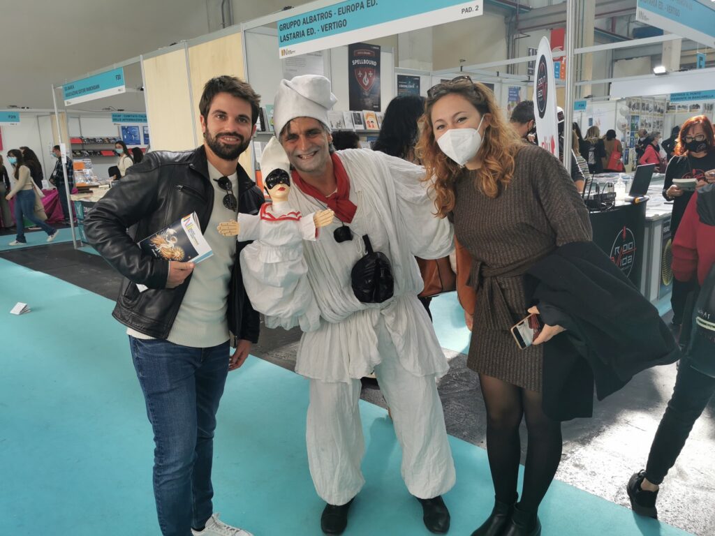 Angelo Iannelli protagonista al Salone del Libro di Torino con Pulcinella Presentazione dei due libri pandemici alla fiera editoriale