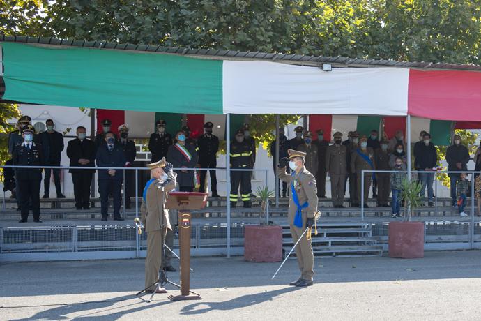 ESERCITO: AVVICENDAMENTO AL COMANDO DEL “VULTURE”   Il Tenente Colonnello De Palma cede il comando del “VULTURE” al parigrado Pepe