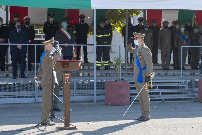 ESERCITO: AVVICENDAMENTO AL COMANDO DEL “VULTURE”   Il Tenente Colonnello De Palma cede il comando del “VULTURE” al parigrado Pepe