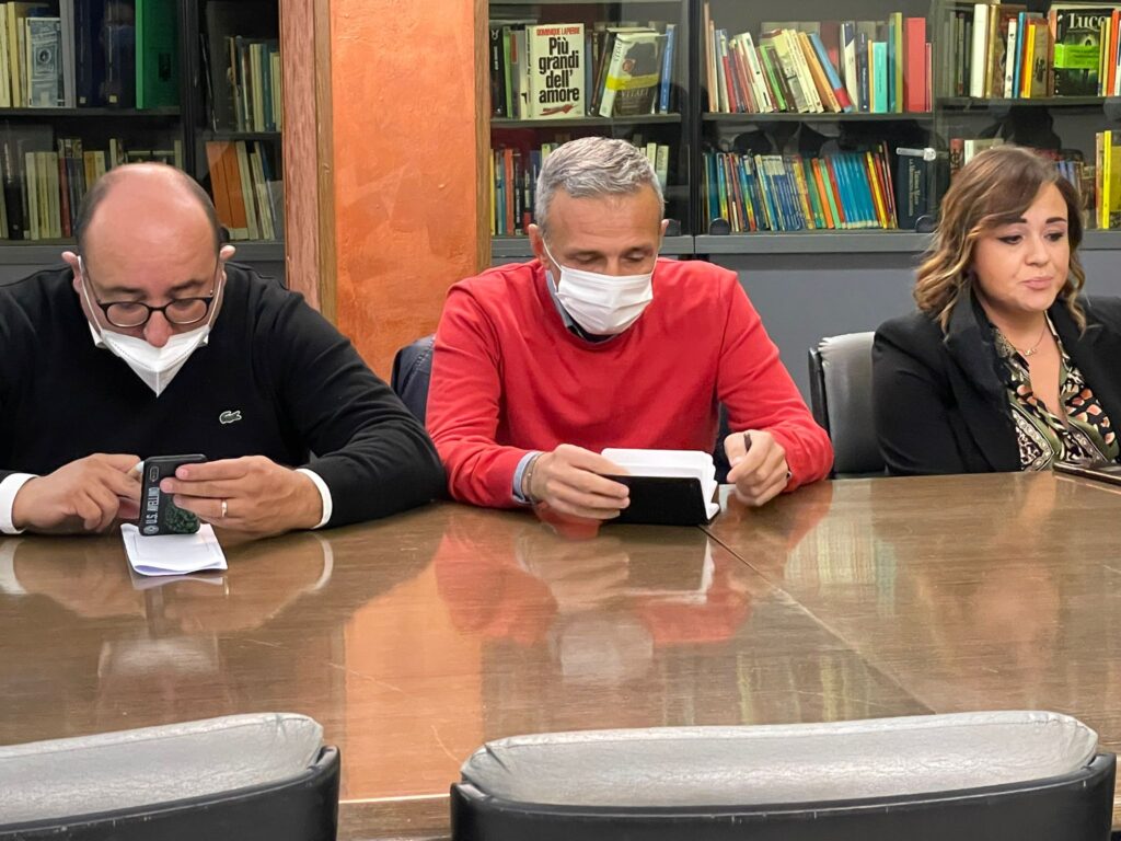 SPERONE. Si è tenuto il primo consiglio comunale con sindaco Adolfo Alaia. Video e Foto