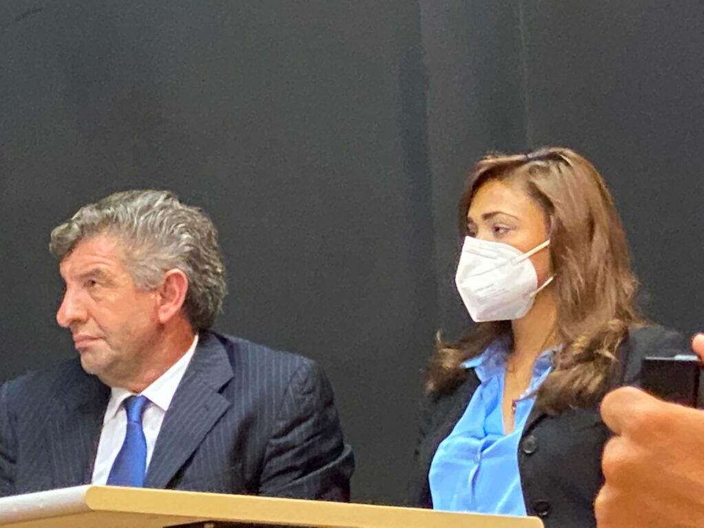 AVELLA. E andato in scena al teatro Biancardi il primo consiglio comunale con sindaco Vincenzo Biancardi. Foto e Video