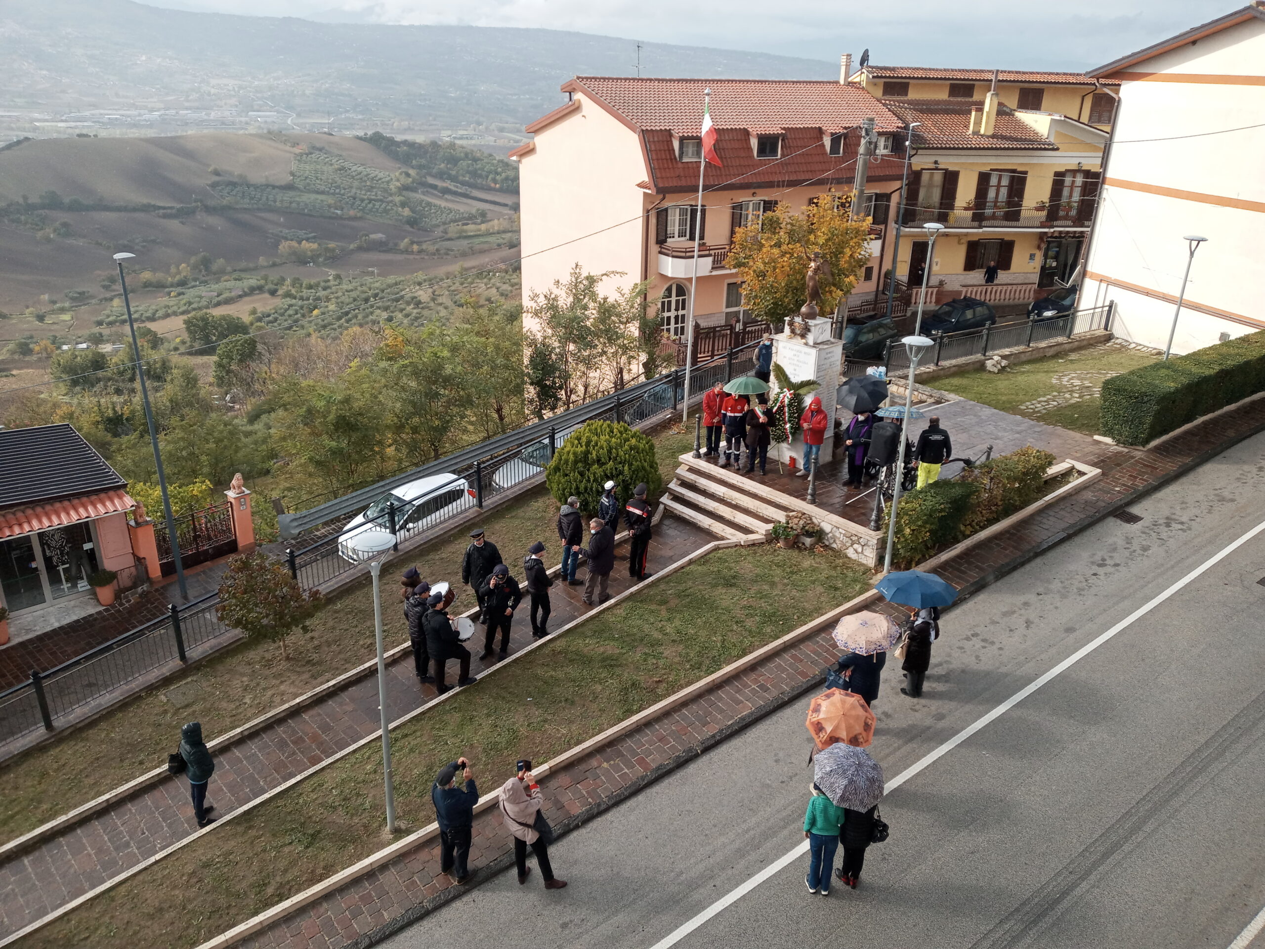 Omaggio ai caduti di tutte le guerre , il 4 novembre a Flumeri, con Autorità, Associazioni di Volontariato e Protezione Civile.