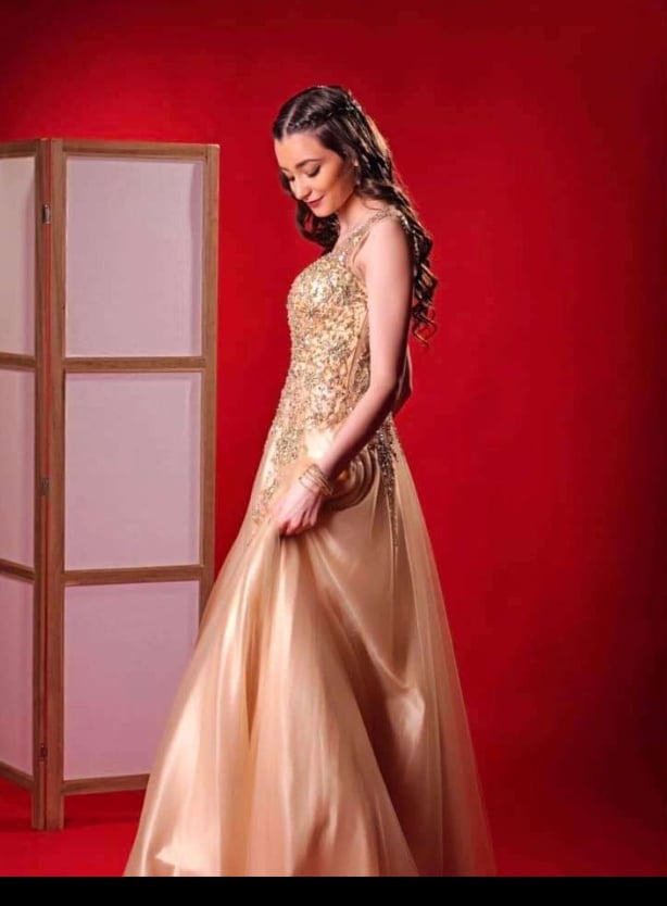 100 DI QUESTI GIORNI. Quindici, compie 20 anni Luigia Pia Ferrara 100 DI QUESTI GIORNI. Quindici, compie 20 anni Luigia Pia Ferrara