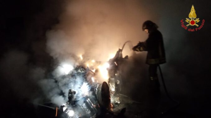 3AC2D126-FB07-4B2F-9EF9-712EE51E4FAF