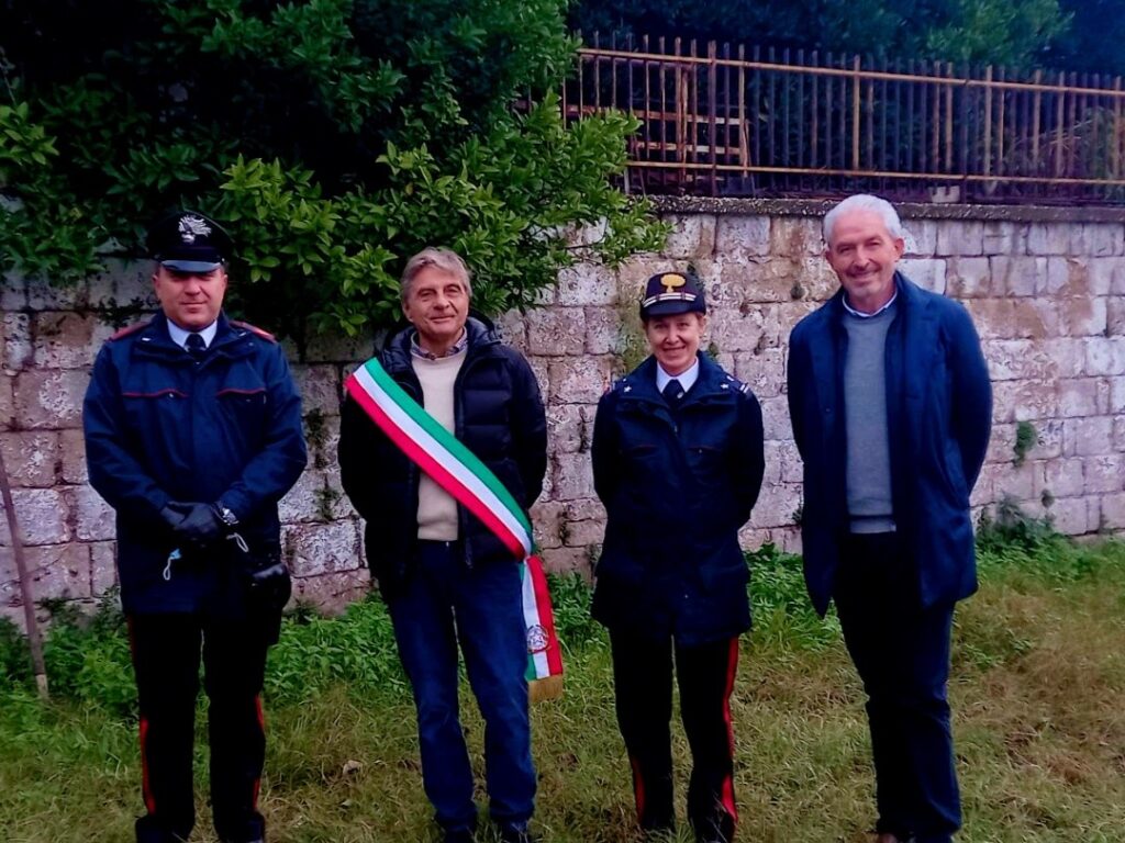 All’ I.C. “Mons.P.Guerriero” di Avella un albero per il futuro
